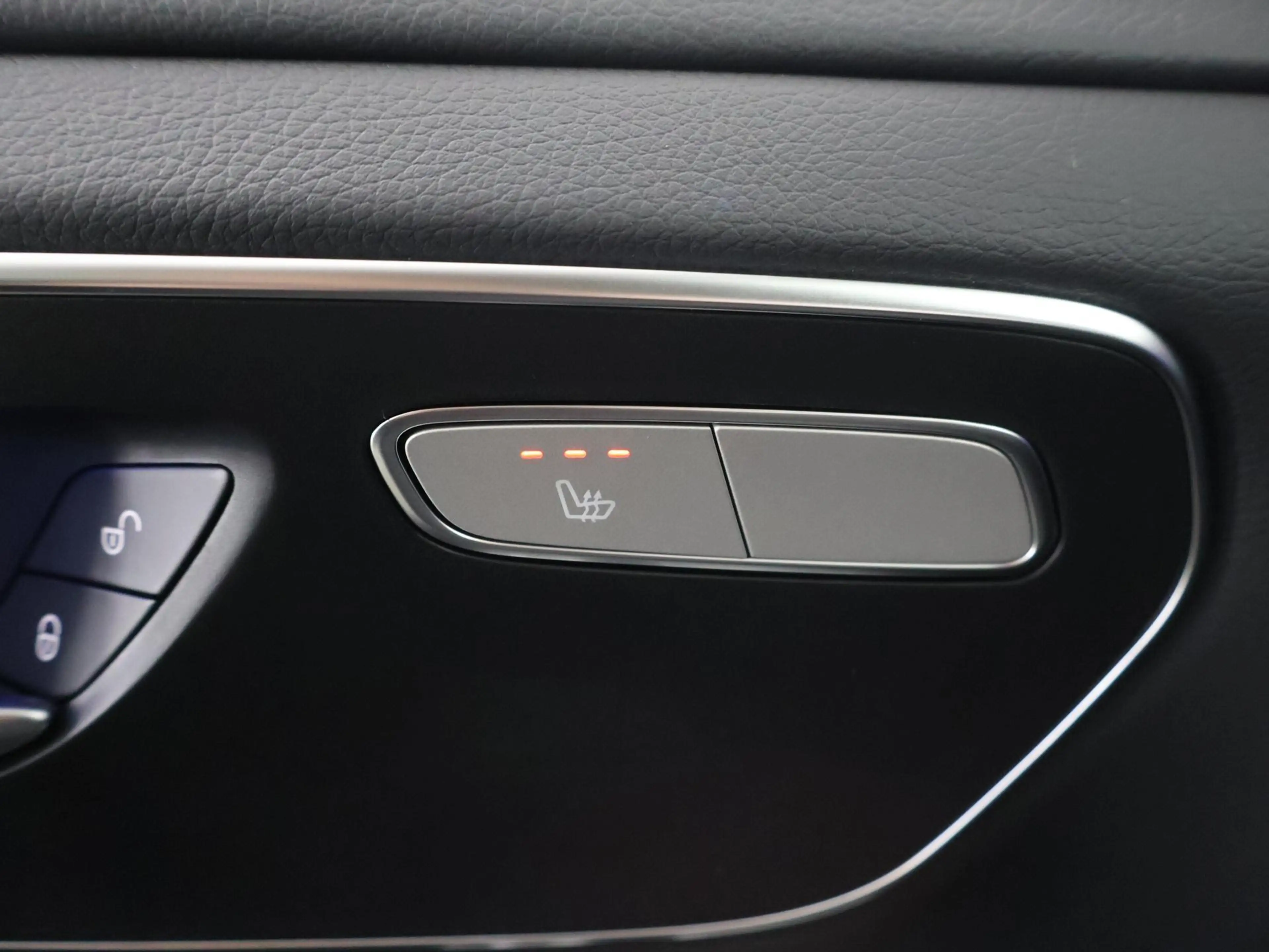 Mercedes-Benz EQV 300 L2 Avantgarde 90 kWh | Panoramadak | Burmester | E — photo 12