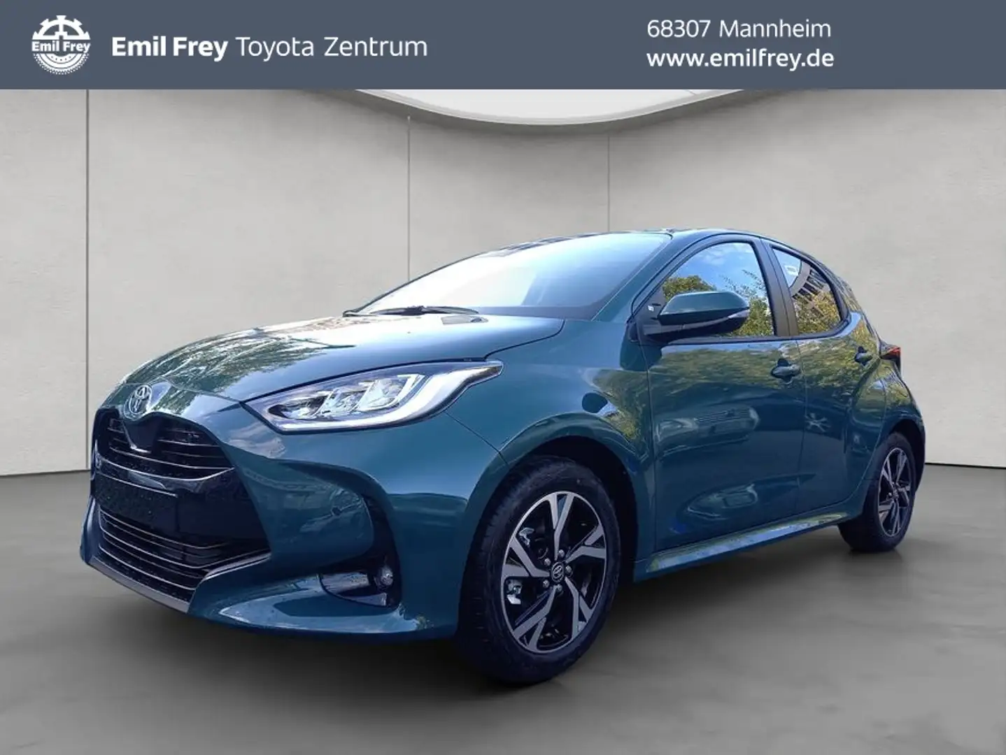 Toyota Yaris Hybrid Teamplayer, Comfort- & Safety-Paket Grün - 1