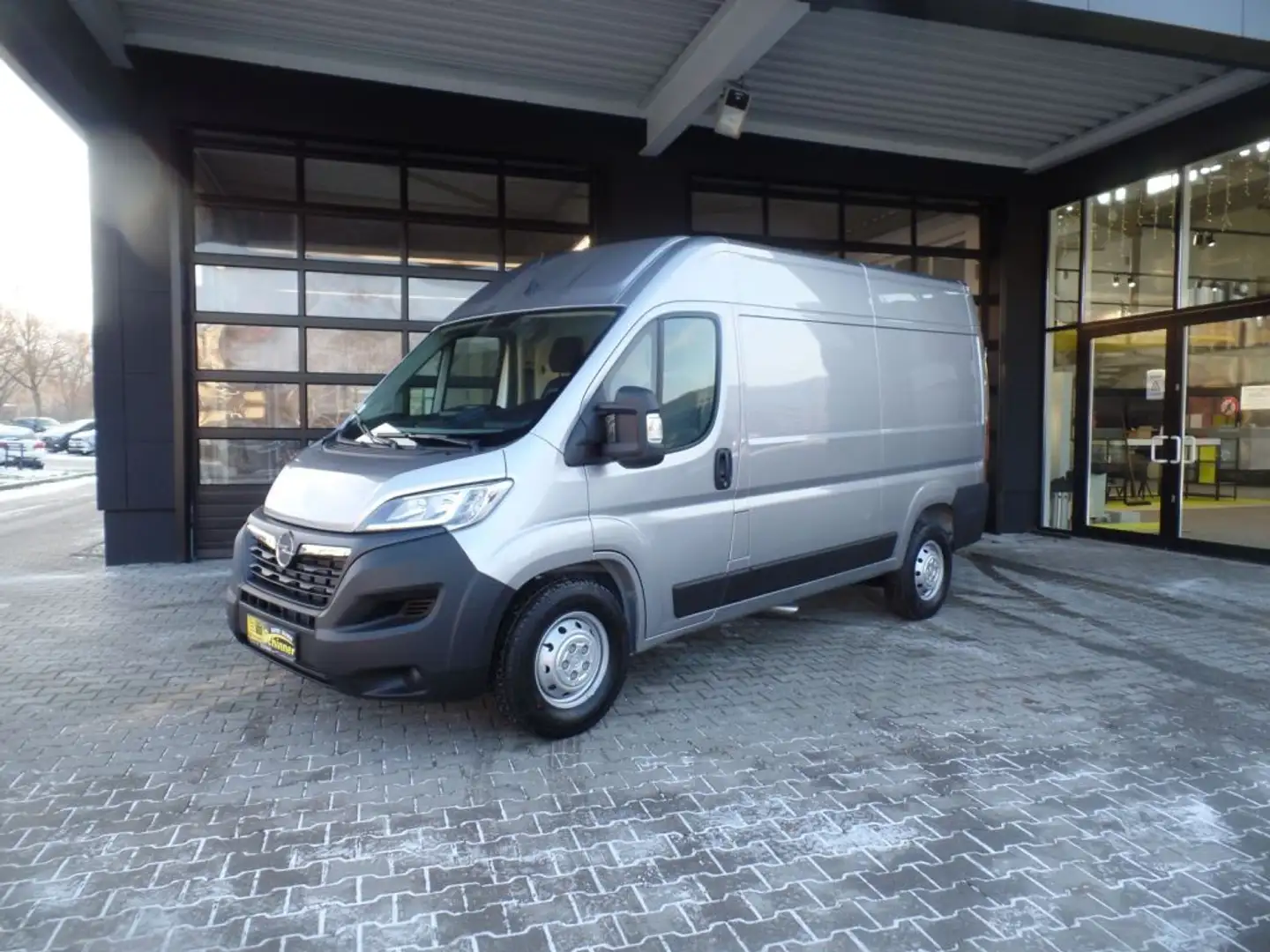 Opel Movano 2.2 BlueHDi L2H2 2WD VA verstärkt S&S Grau - 1