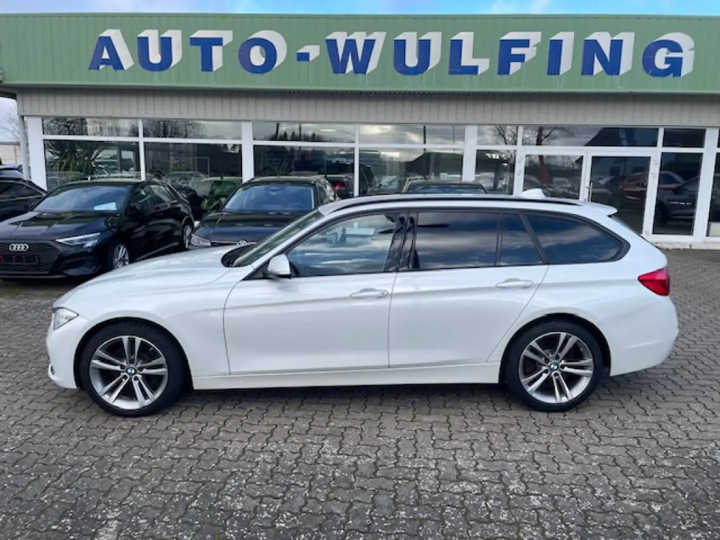 BMW 330 d xDrive Autom. Sport-Line LED-SW Navi Weiß - 1