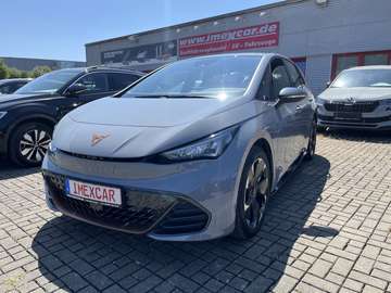 150 KW + Alufelgen 19 Zoll + Winterpaket + LED