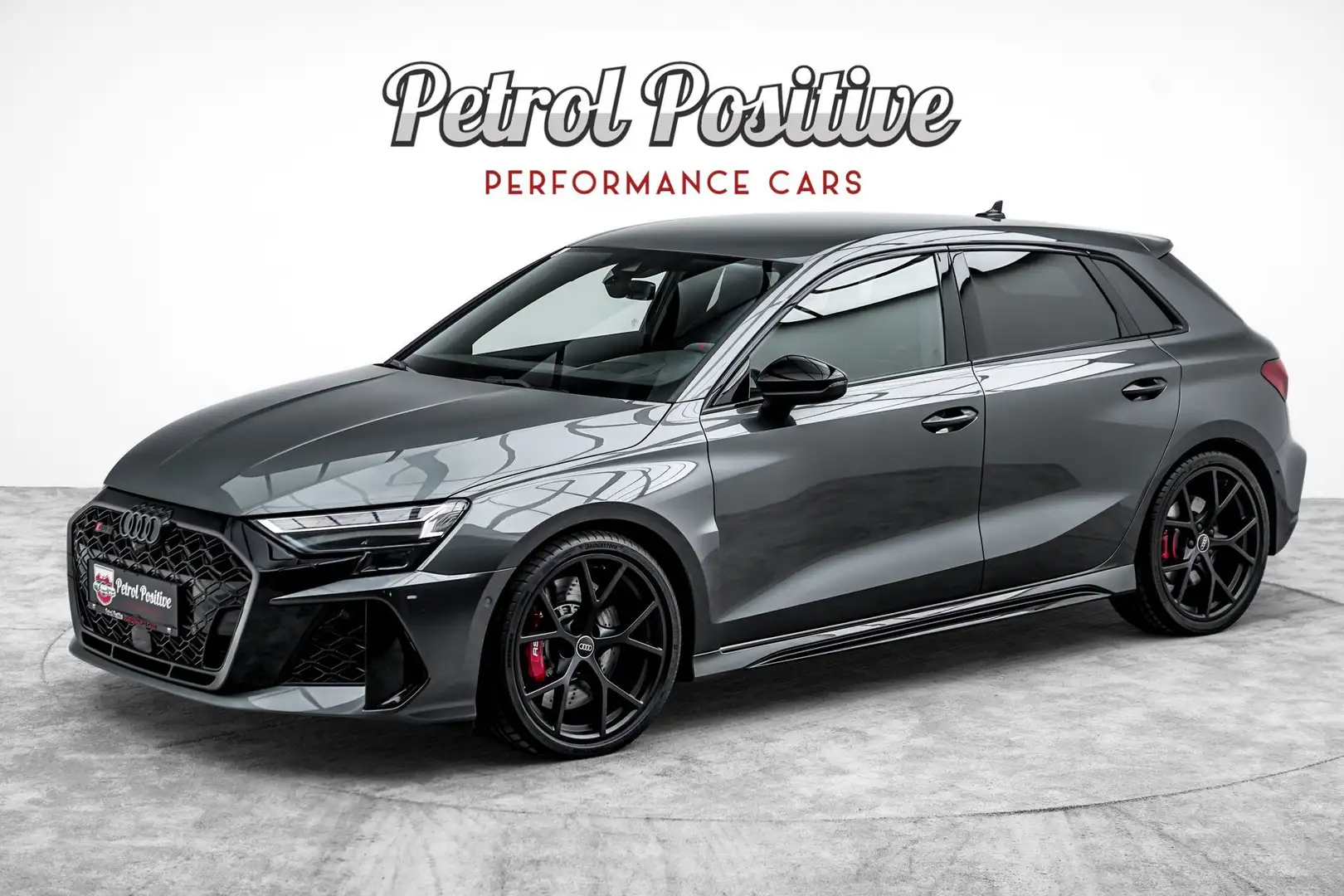 Audi RS3 2.5 TFSI quattro Modell2025 SCHALENSITZE*SONOS.. Silber - 2
