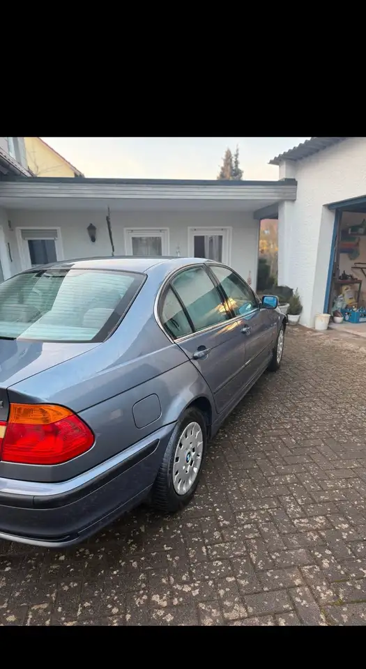 BMW 320i Comfort Edition, foto 2