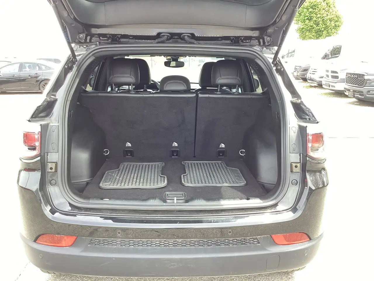 Jeep Compass снимка Jeep Compass