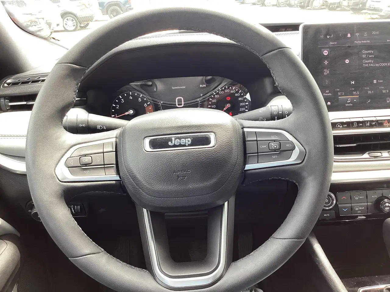 Jeep Compass снимка Jeep Compass