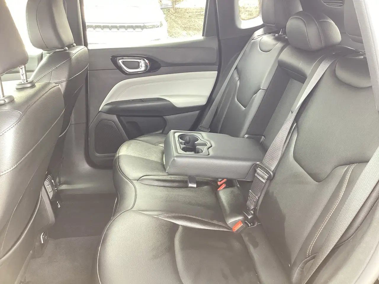 Jeep Compass снимка Jeep Compass
