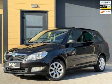 Combi 1.2 TSI Elegance - DSG - Panorama - Leder -