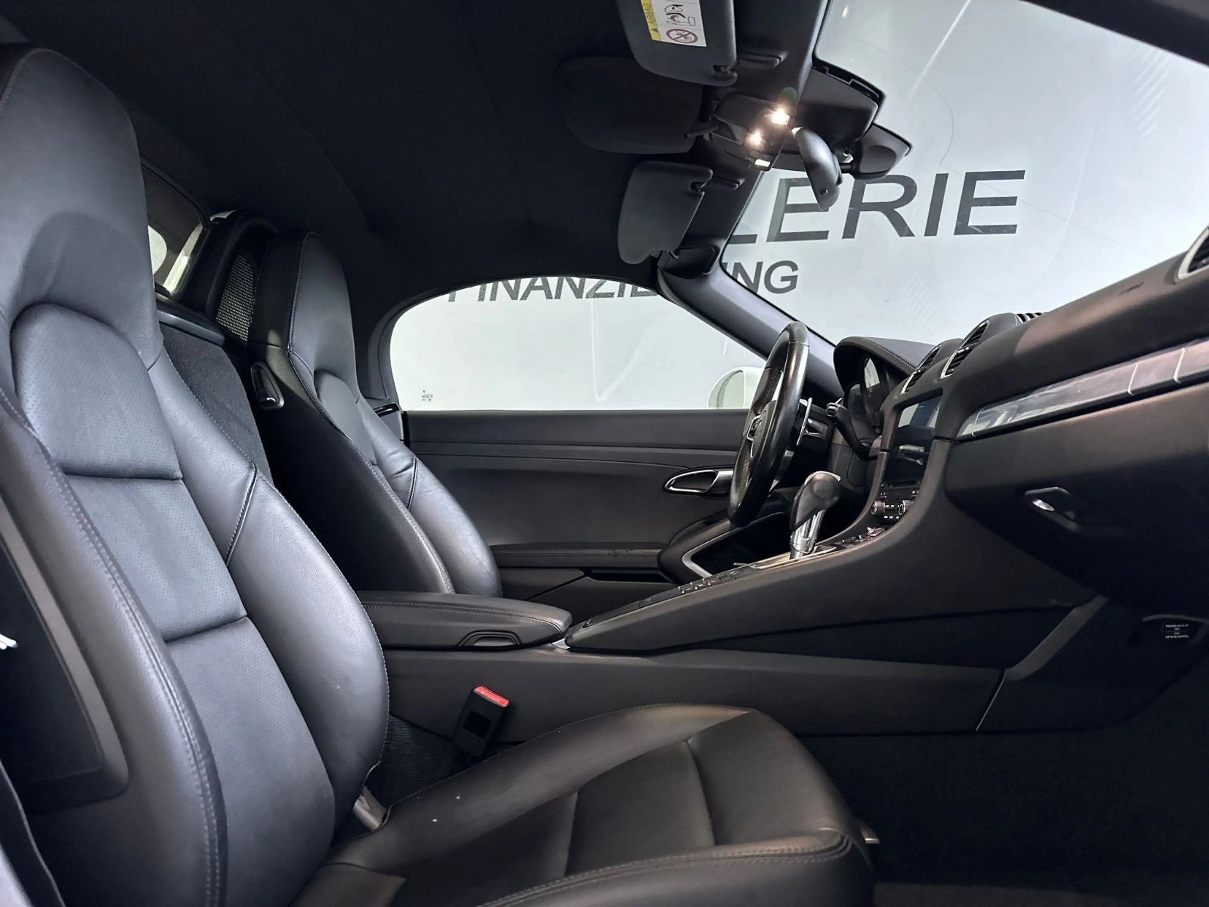 Porsche Boxster 718 Boxster Spyder Turbo KAT Voll 2.Hand Leder — photo 8