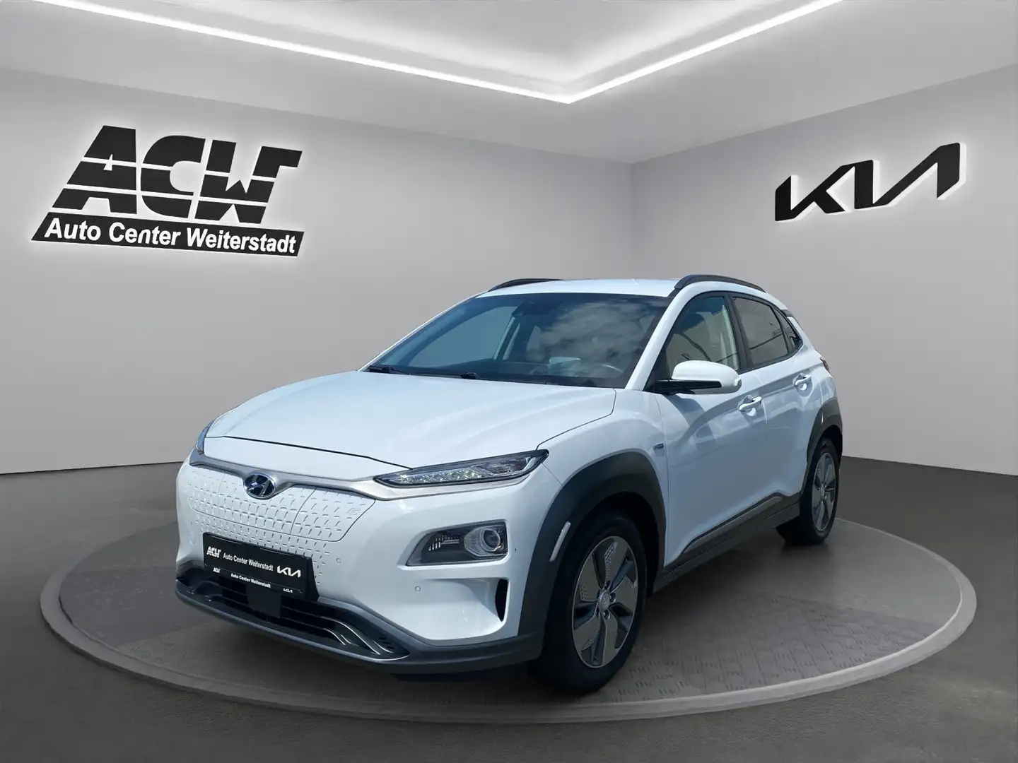 Hyundai KONA ELEKTRO 64KWH PREMIUM LEDER KAMERA HEAD-UP FULL-LE Weiß - 1