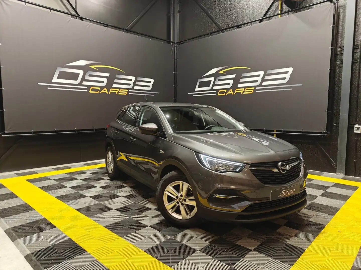 Opel Grandland X Grandland X 1.2 Edition/LED/CAM/Trekhaak/DodeHoek Grijs - 1