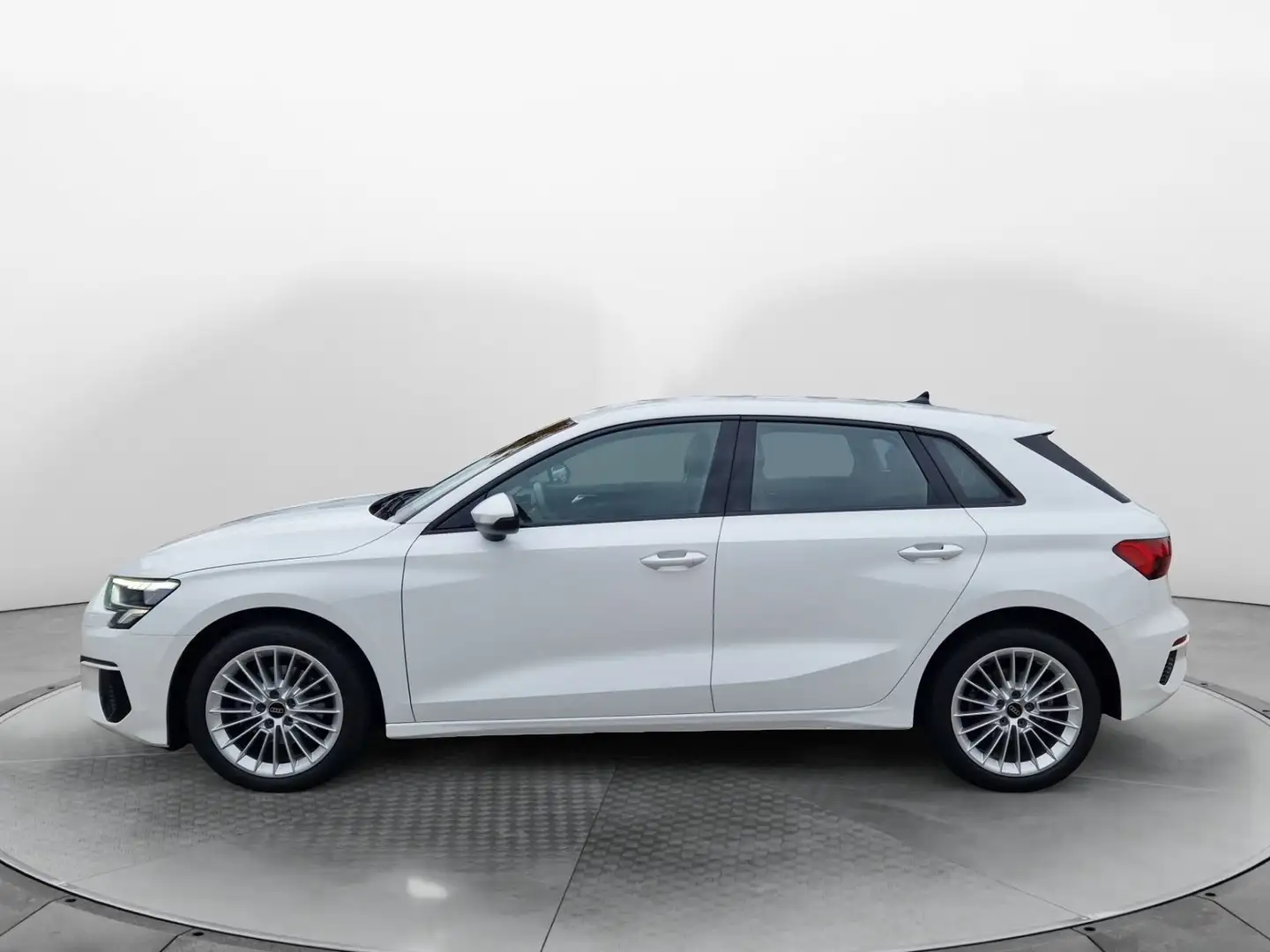 Audi A3 35 TFSI S-Tronic Advanced, LED, Tem Weiß - 2