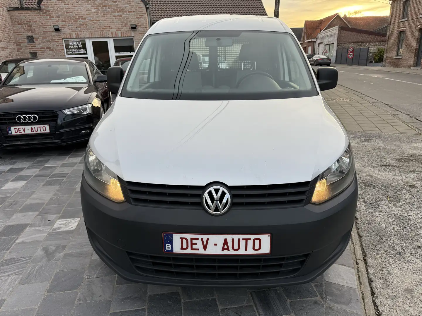 Volkswagen Caddy 2.0 TDi Gris - 2