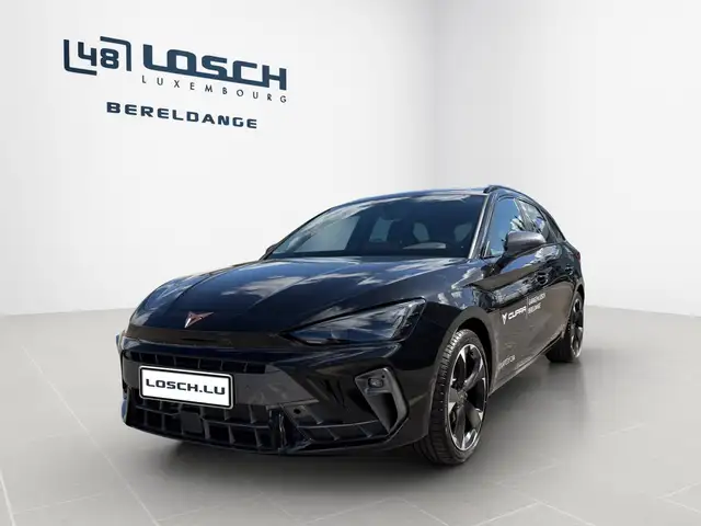 Cupra Leon view 3