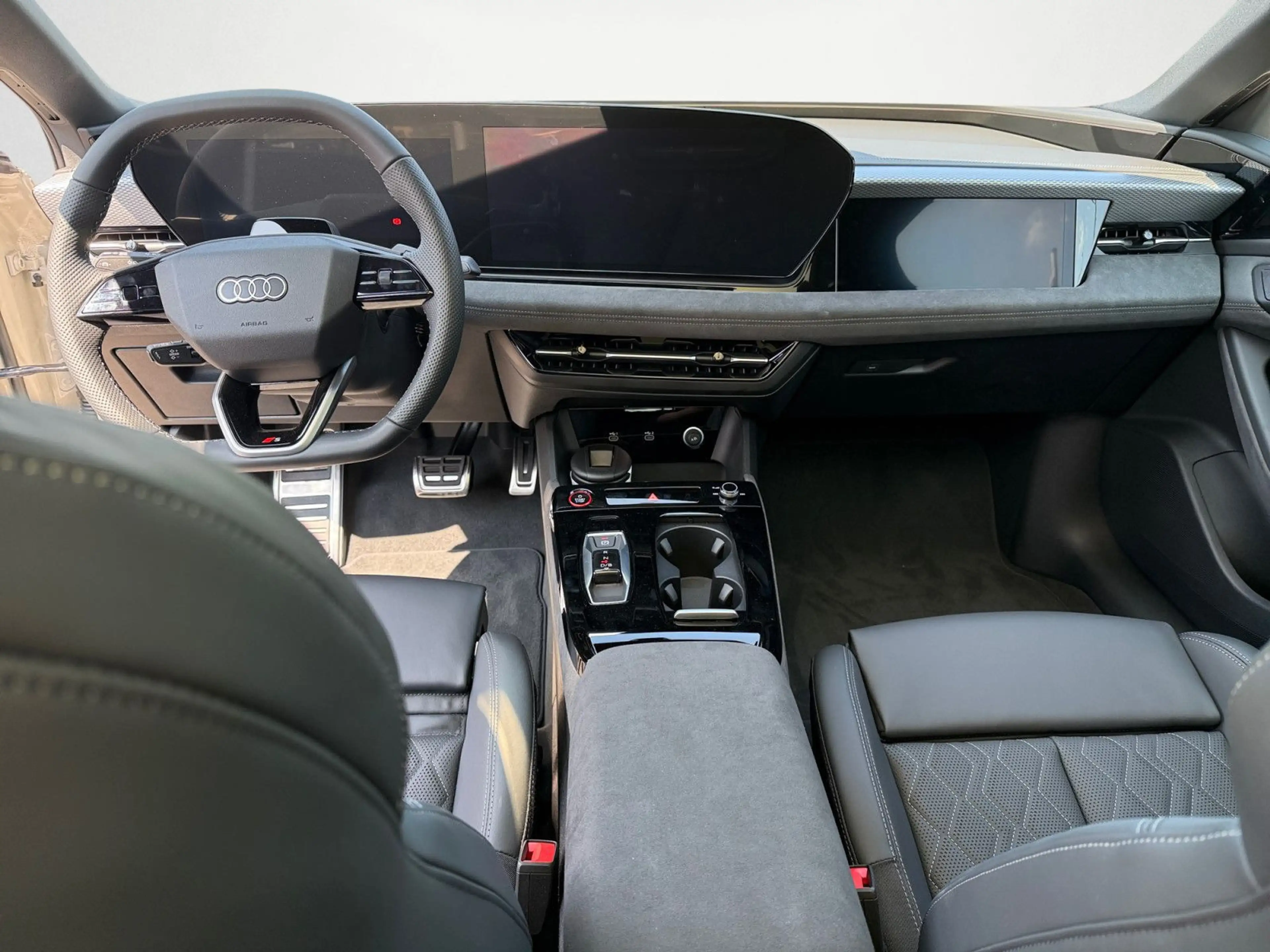 Audi S6 Sportback e-tron — photo 8