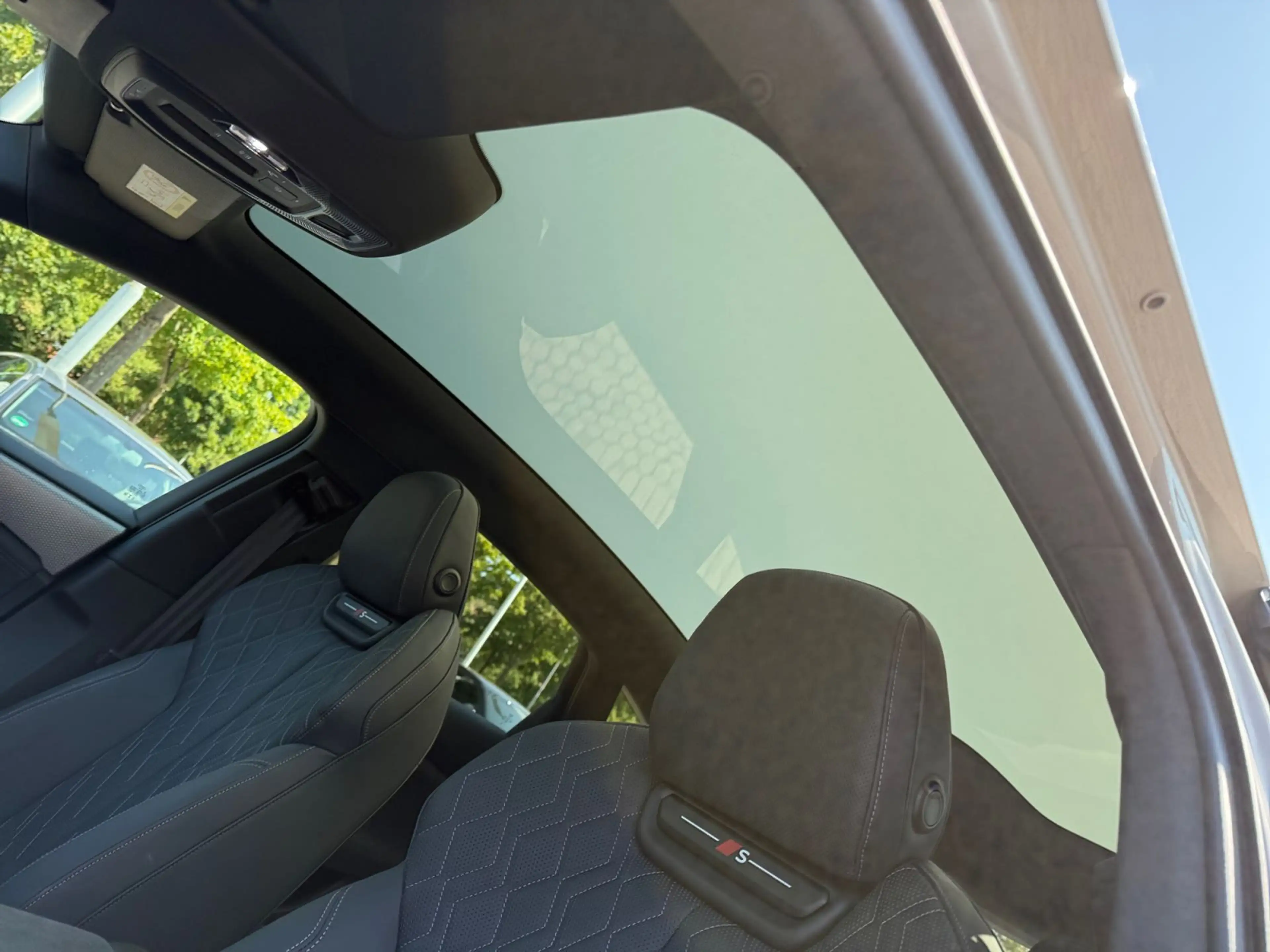 Audi S6 Sportback e-tron — photo 11