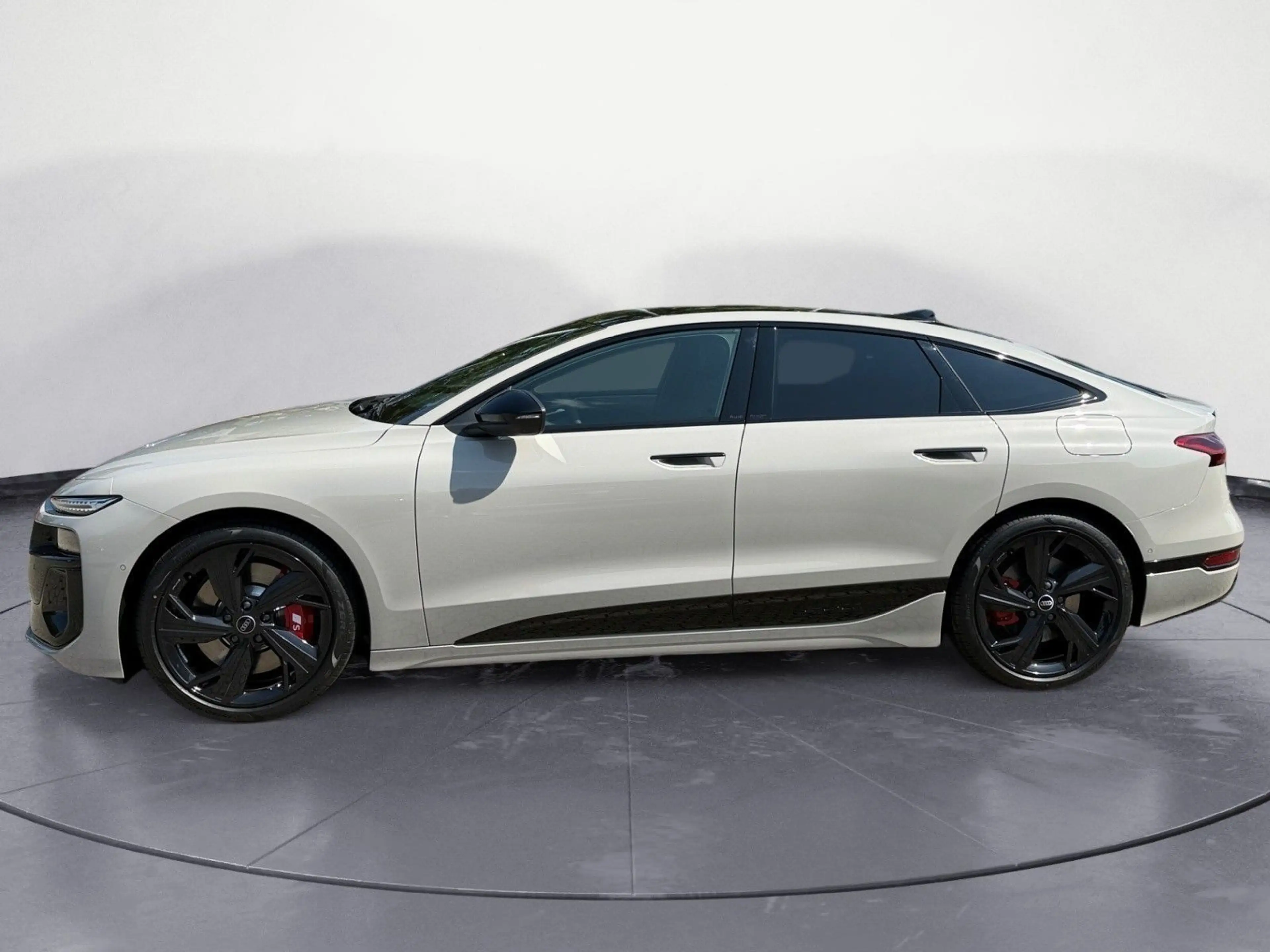 Audi S6 Sportback e-tron — photo 4
