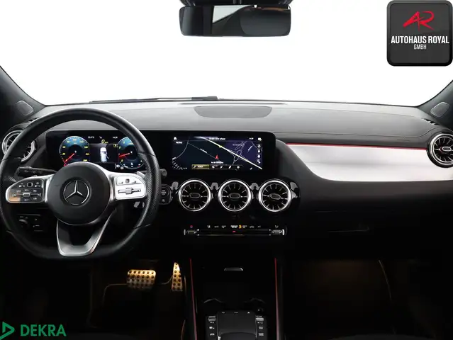 Mercedes-Benz B-Class view 9
