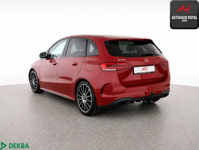 Mercedes-Benz B-Class view 3