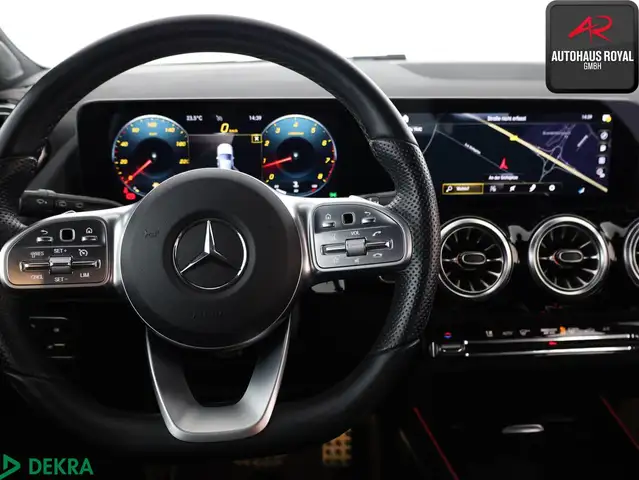 Mercedes-Benz B-Class view 14