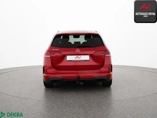 Mercedes-Benz B-Class view 4