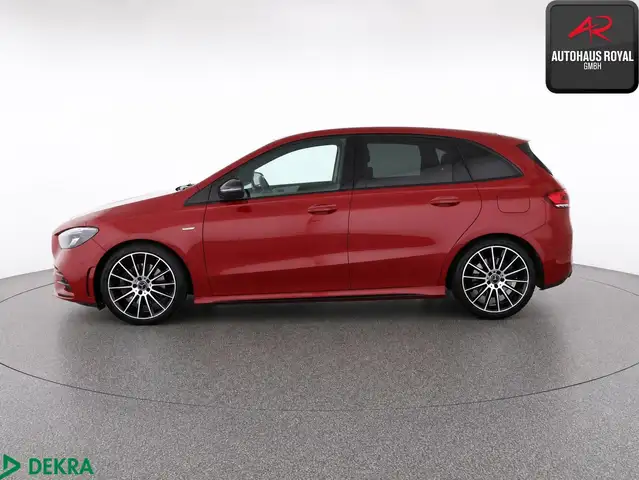 Mercedes-Benz B-Class view 2