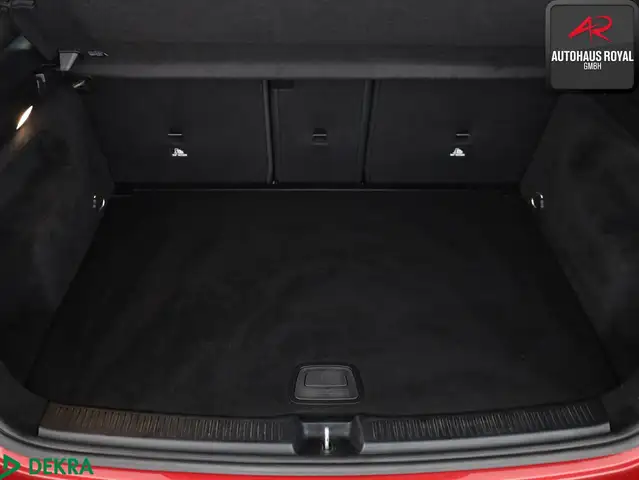 Mercedes-Benz B-Class view 12