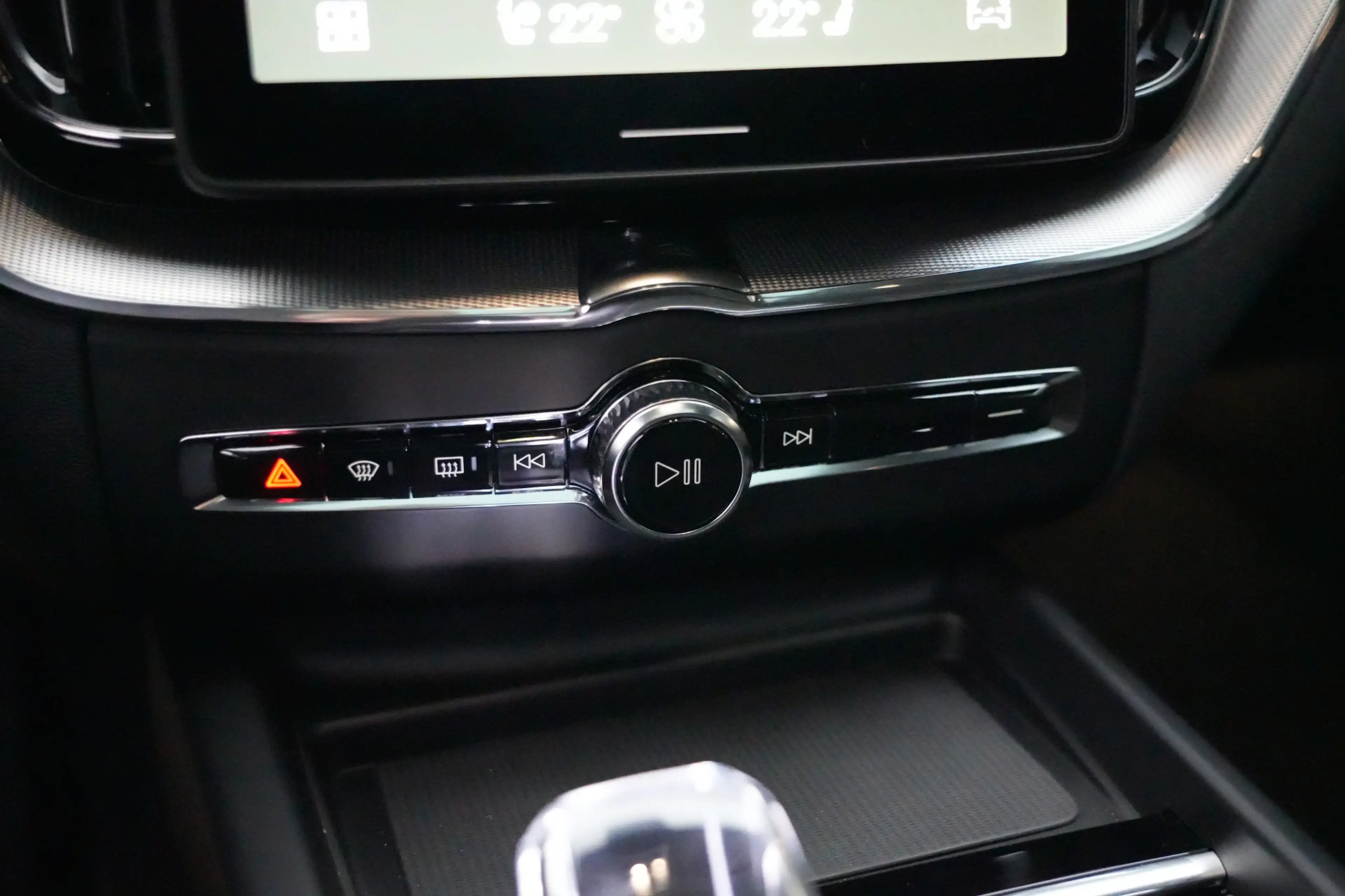 Volvo XC60 2.0 T8 FACELIFT Plug-in hybrid AWD Black Edition | — photo 14