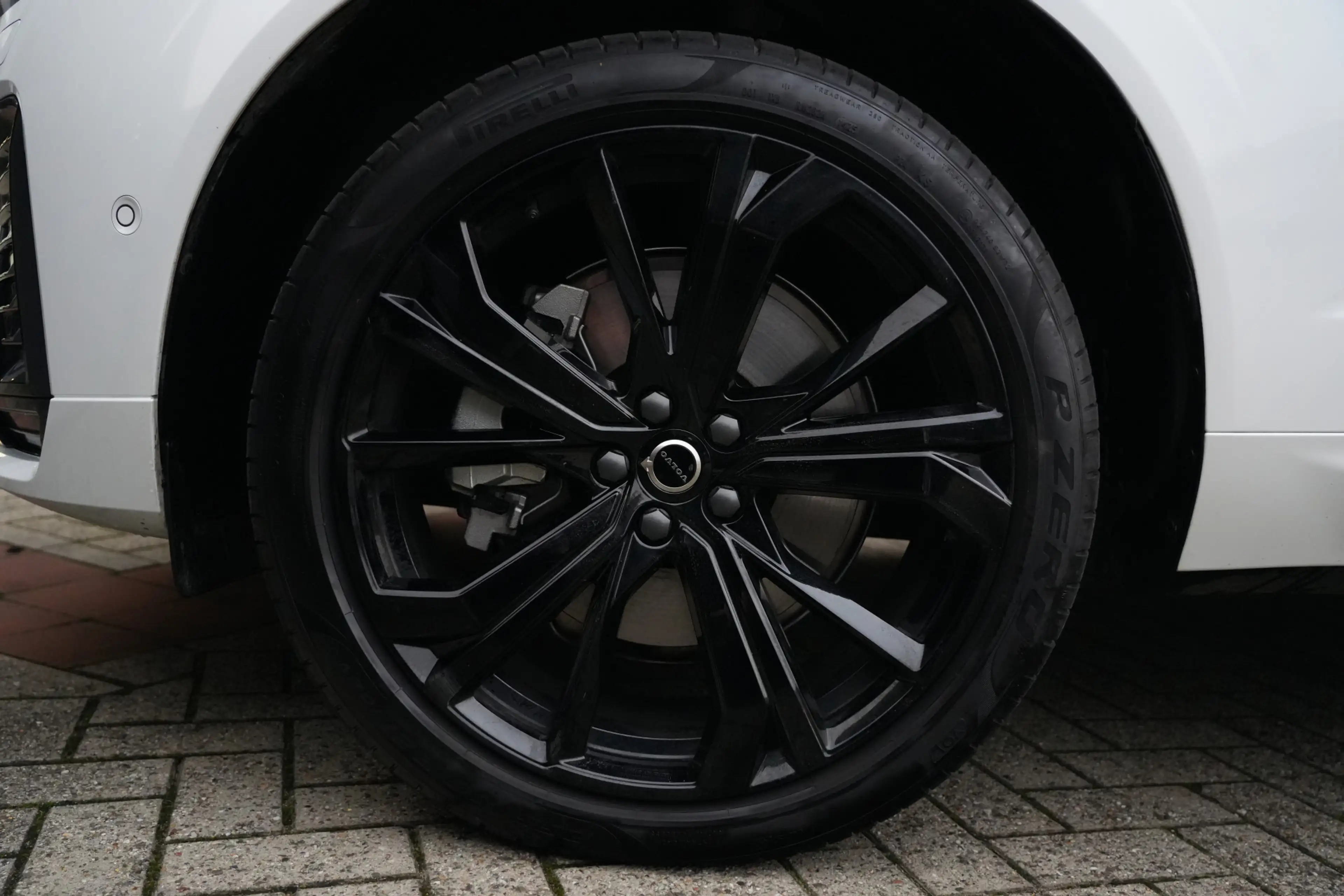Volvo XC60 2.0 T8 FACELIFT Plug-in hybrid AWD Black Edition | — photo 6