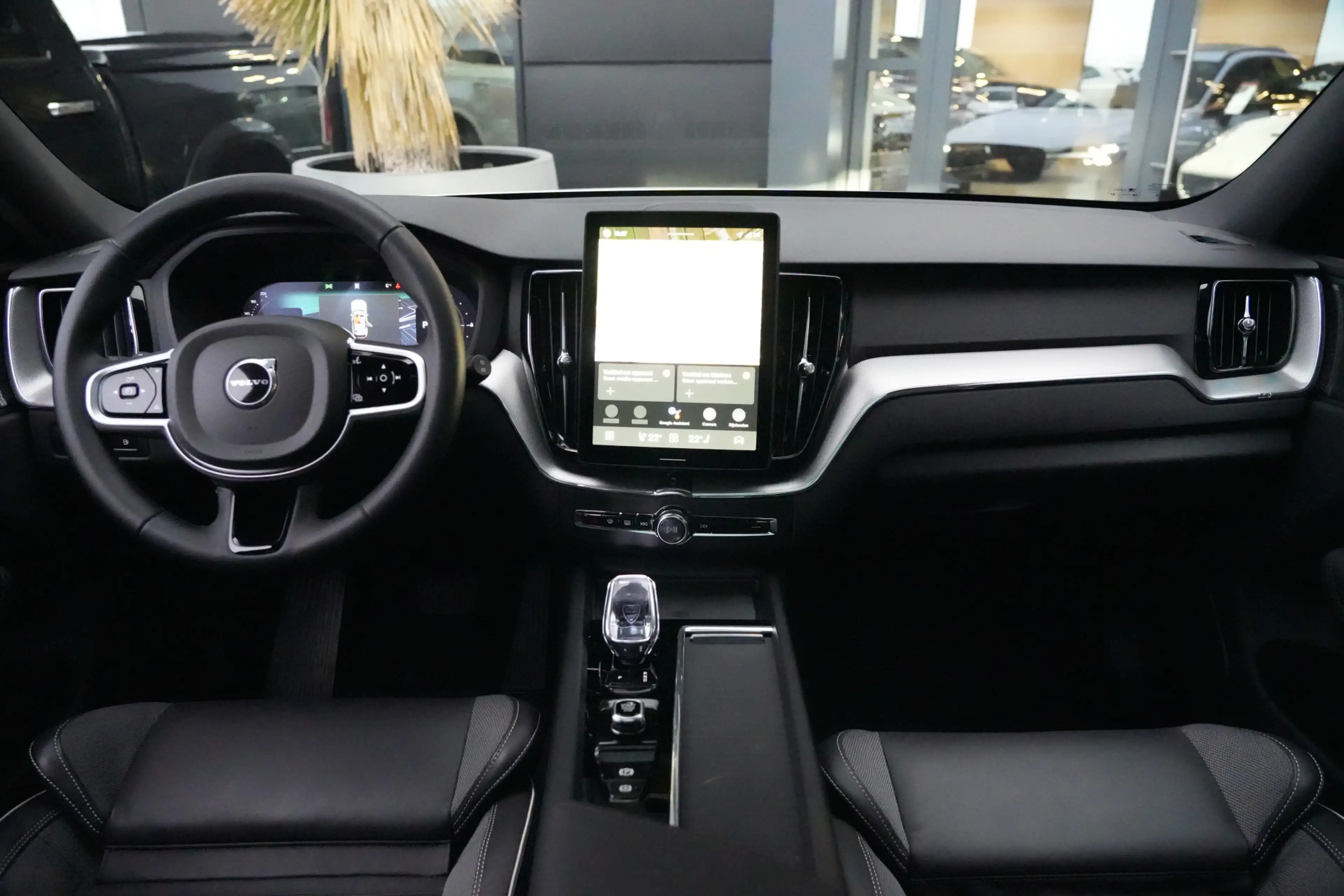 Volvo XC60 2.0 T8 FACELIFT Plug-in hybrid AWD Black Edition | — photo 3