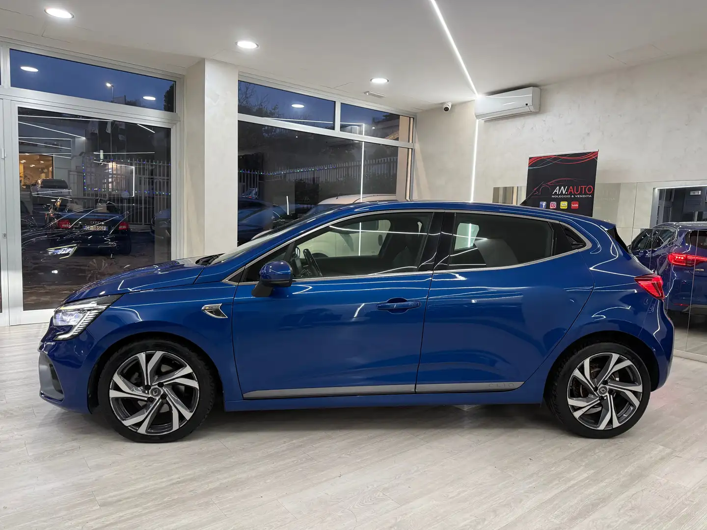 Renault Clio Clio V 2019 1.3 tce R.S. Line 130cv edc fap Bleu - 2