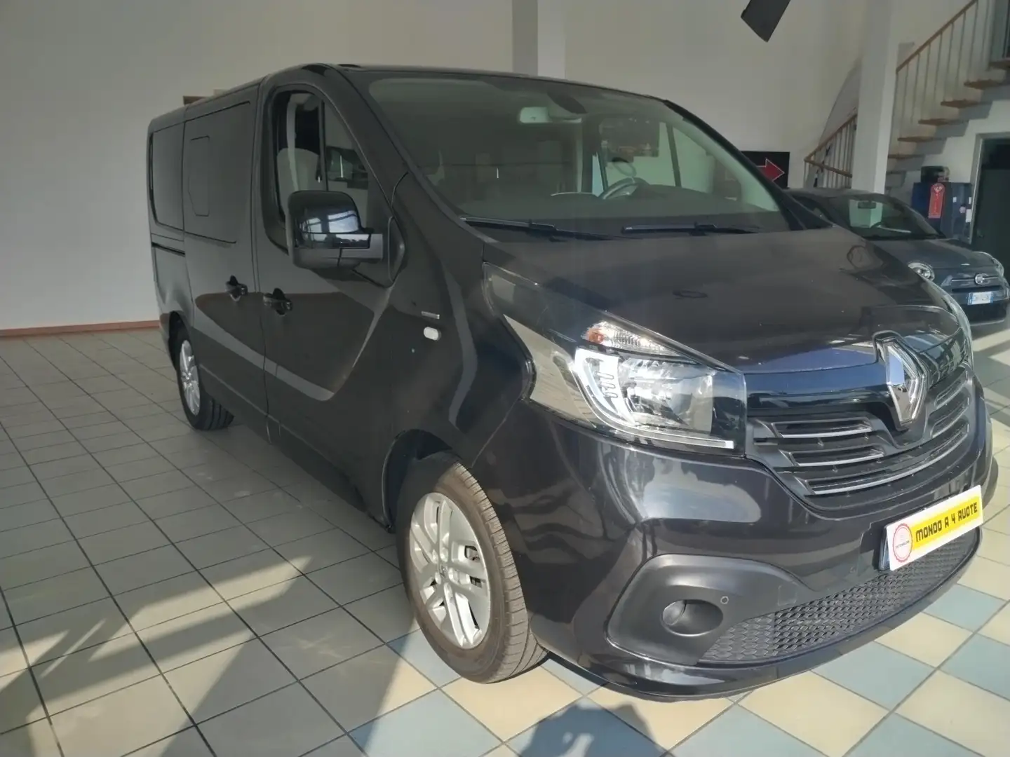 Renault Trafic T27 1.6 DCI 145 CV Nero - 1