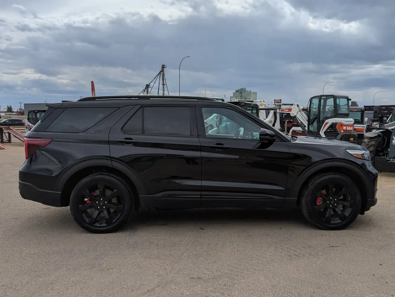 Ford Explorer photo Ford Explorer