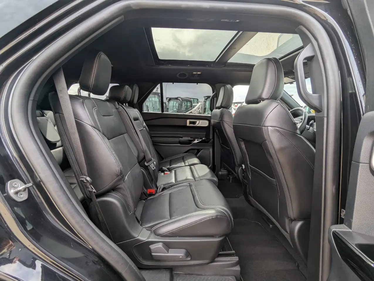 Ford Explorer photo Ford Explorer