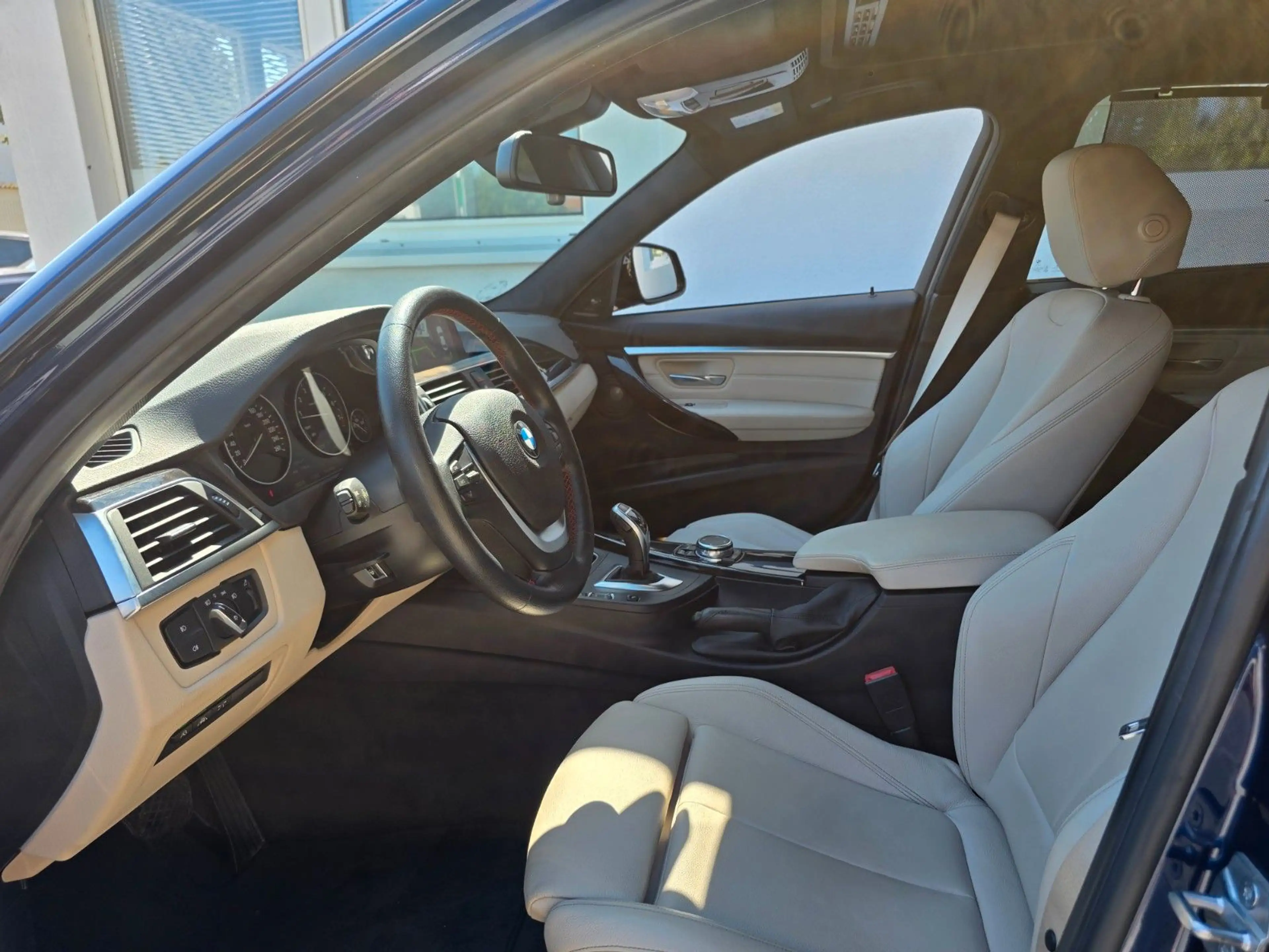 BMW 340 I Limousine Sport Line*Head Up*Navi*PDC — photo 28
