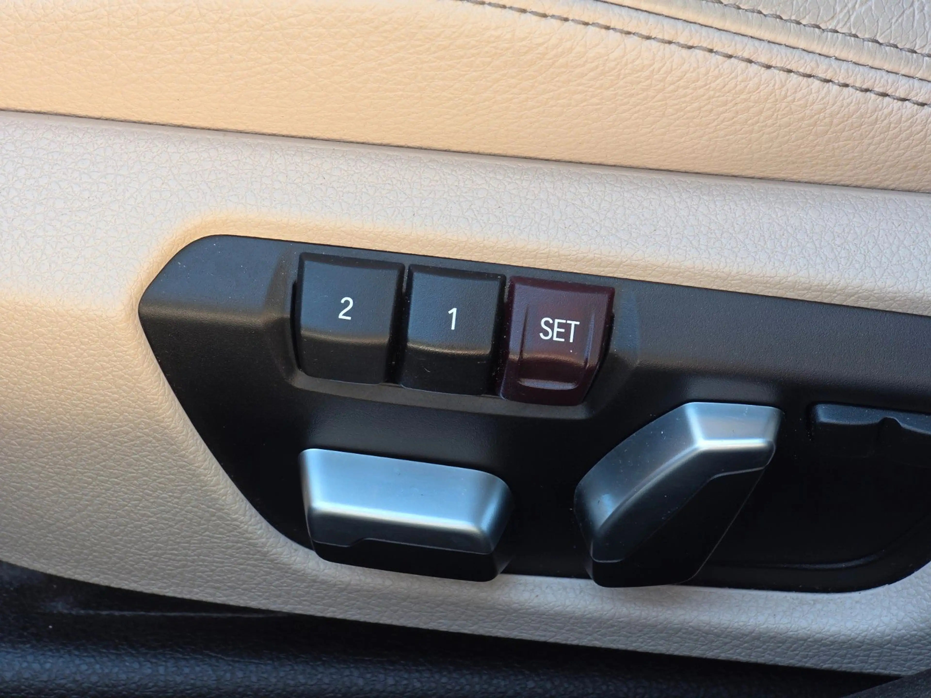 BMW 340 I Limousine Sport Line*Head Up*Navi*PDC — photo 30