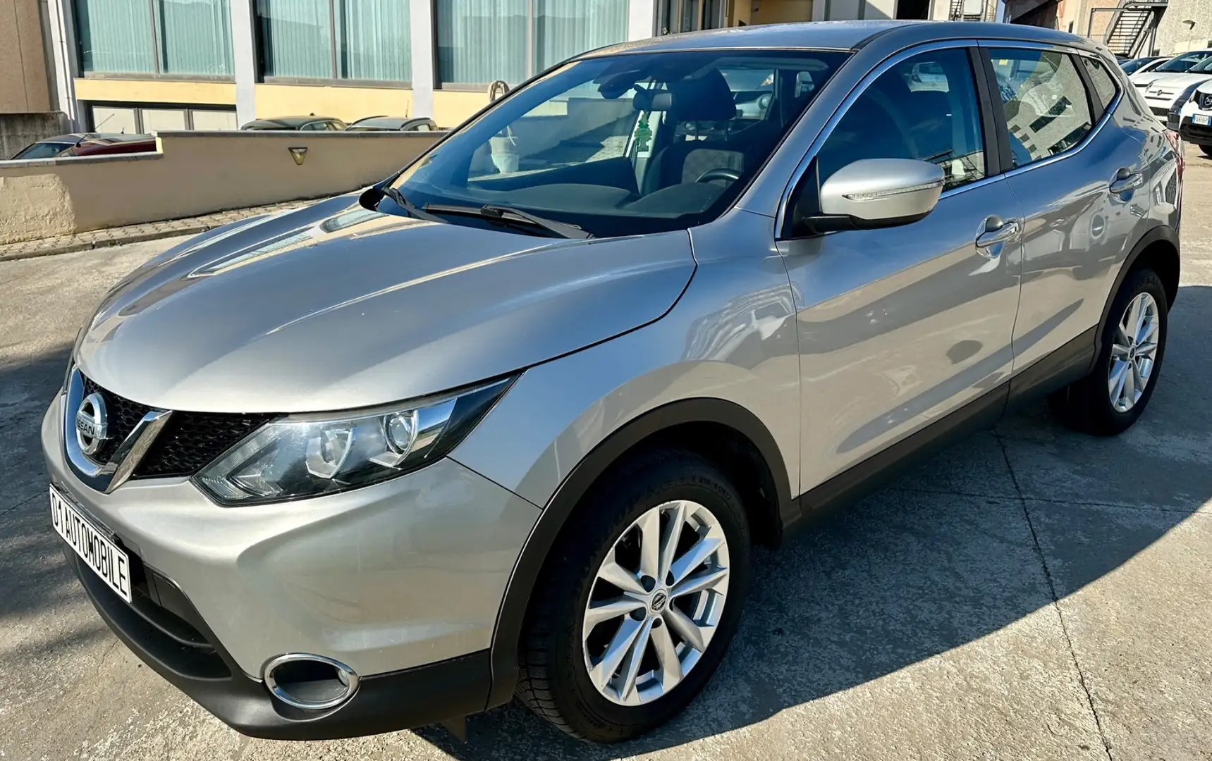 Nissan Qashqai 1.5 dCi Acenta Zilver - 1