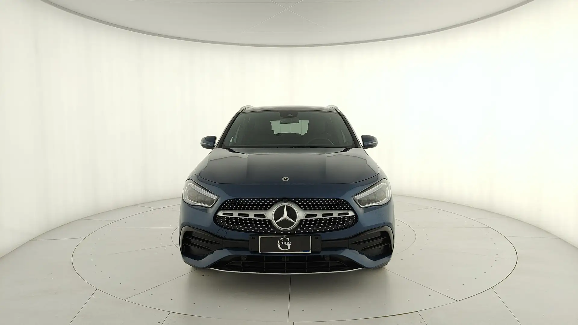 Mercedes-Benz GLA 200 d Premium 4matic auto Blauw - 2
