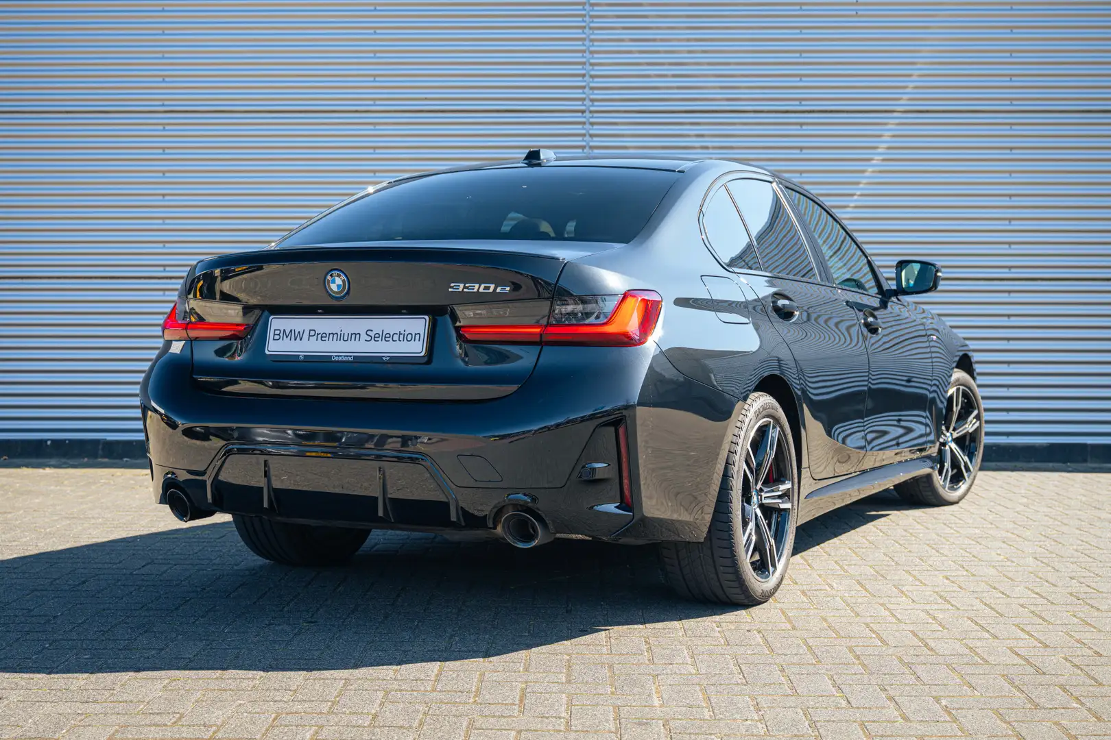 BMW 330 3 Serie 330e M Sport Automaat / Schuif-kanteldak / Noir - 2