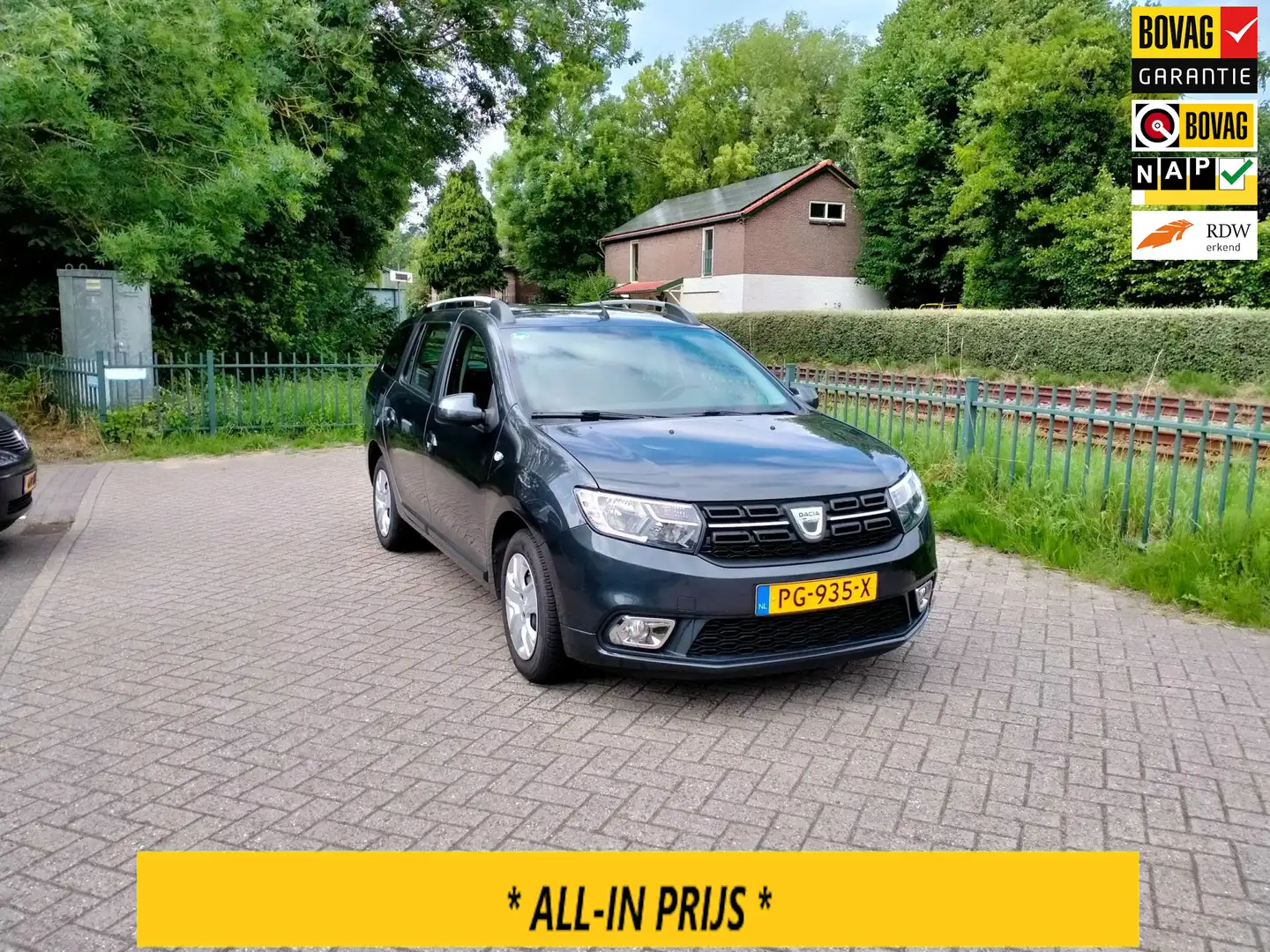 Dacia Logan MCV 0.9 TCe SL Royaal automaat airco trekhaak 1e e Grijs - 1