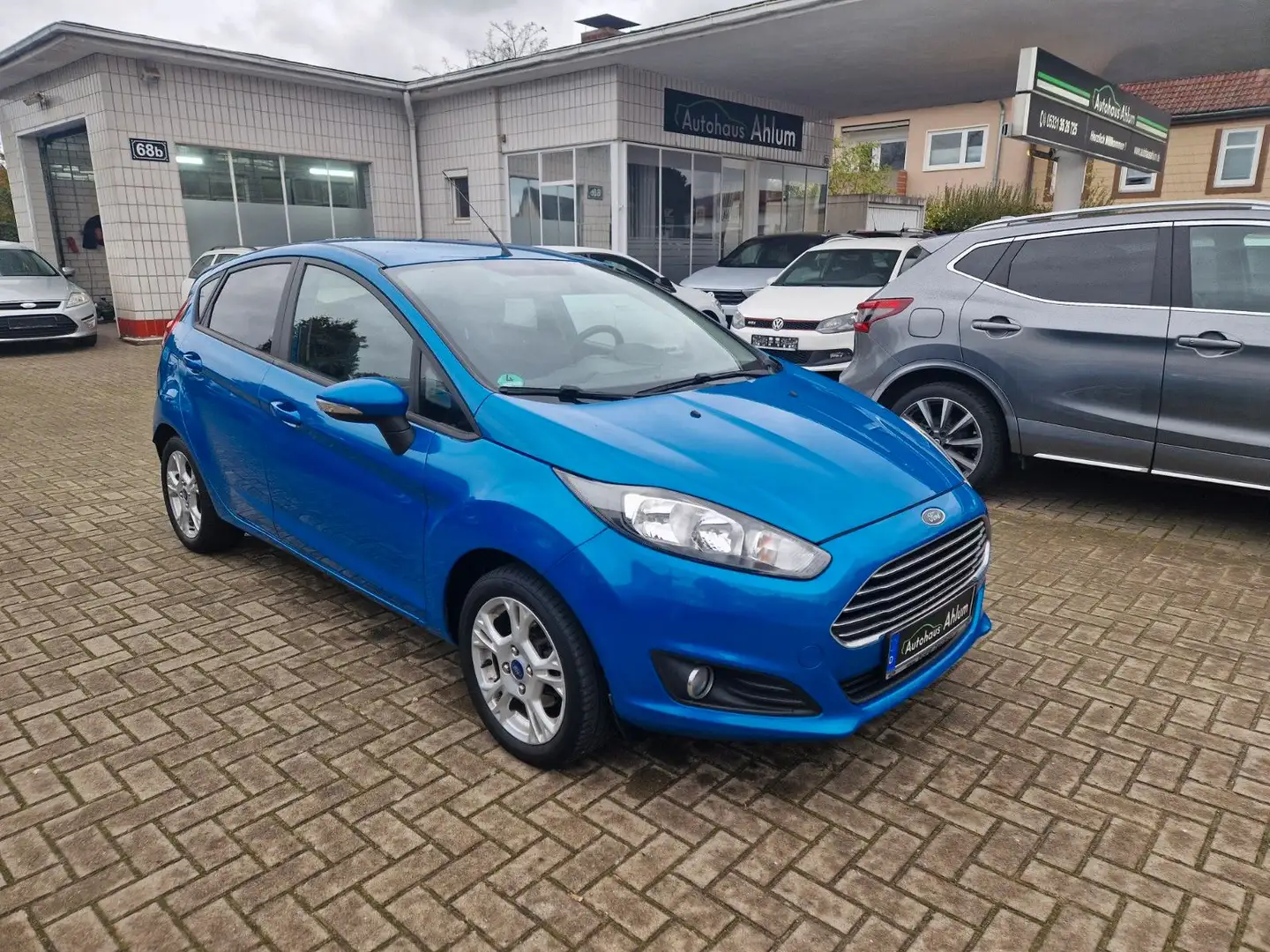 Ford Fiesta Trend Klimaautomatik Sitzhzg. MF-Lenkr. Blau - 1