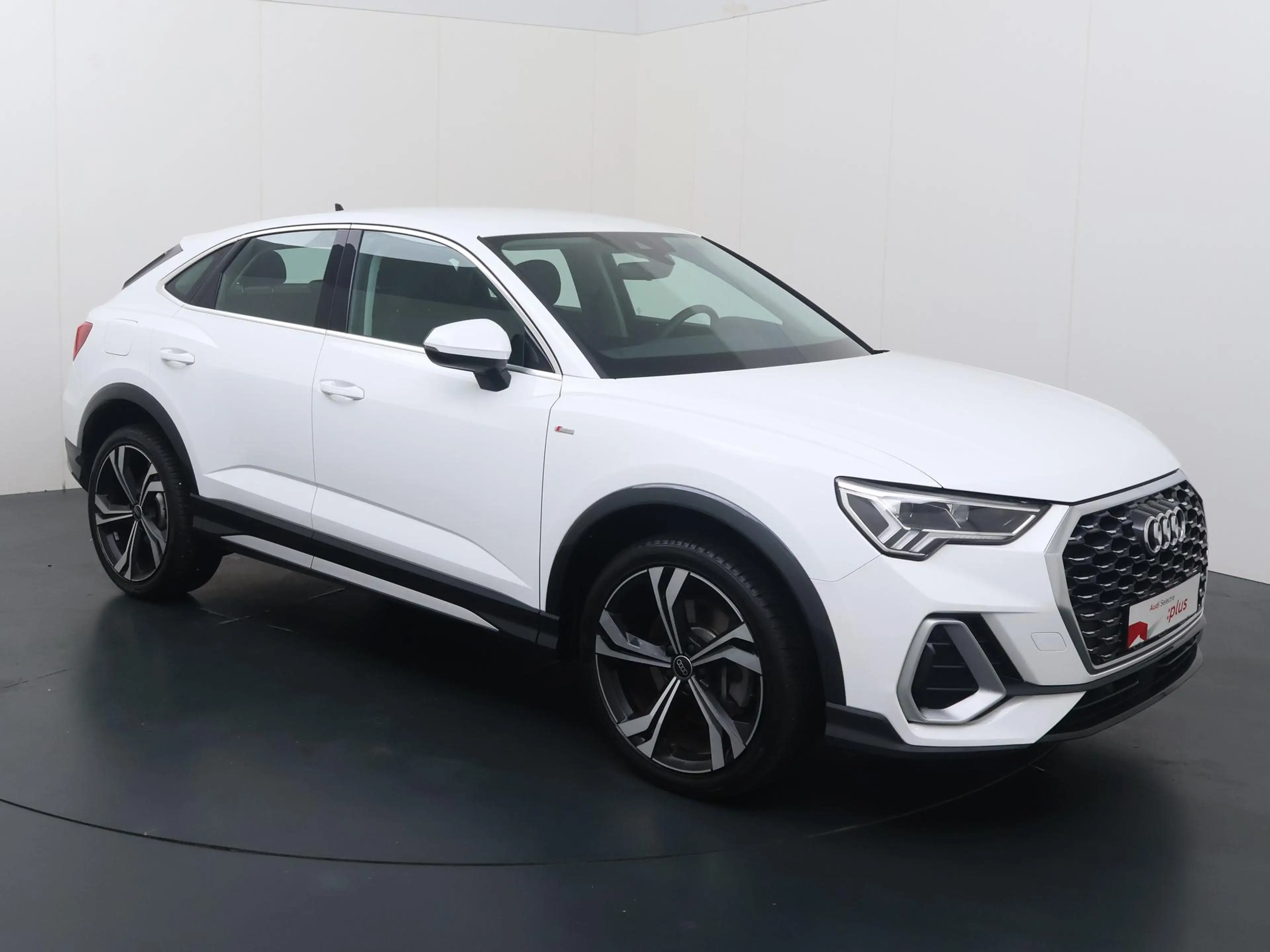 Audi Q3 Sportback 45 TFSI e S Edition | 245 PK | SoH 89% | — photo 3