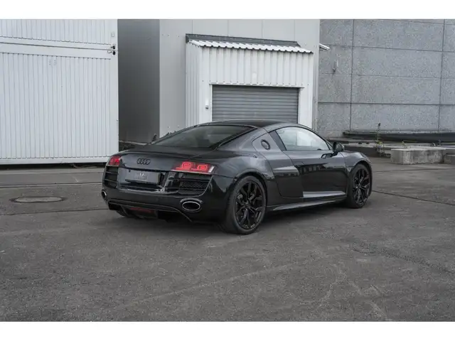 Audi R8 Coupe 5.2 FSI quattro