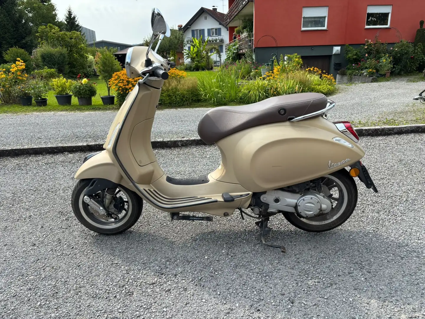 Vespa Primavera 50 CA0A/1/02 Beige - 1