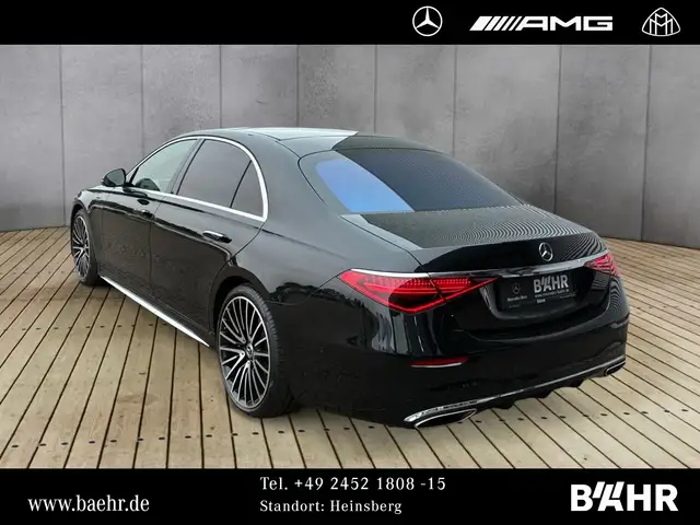 Mercedes-Benz S-Class view 3