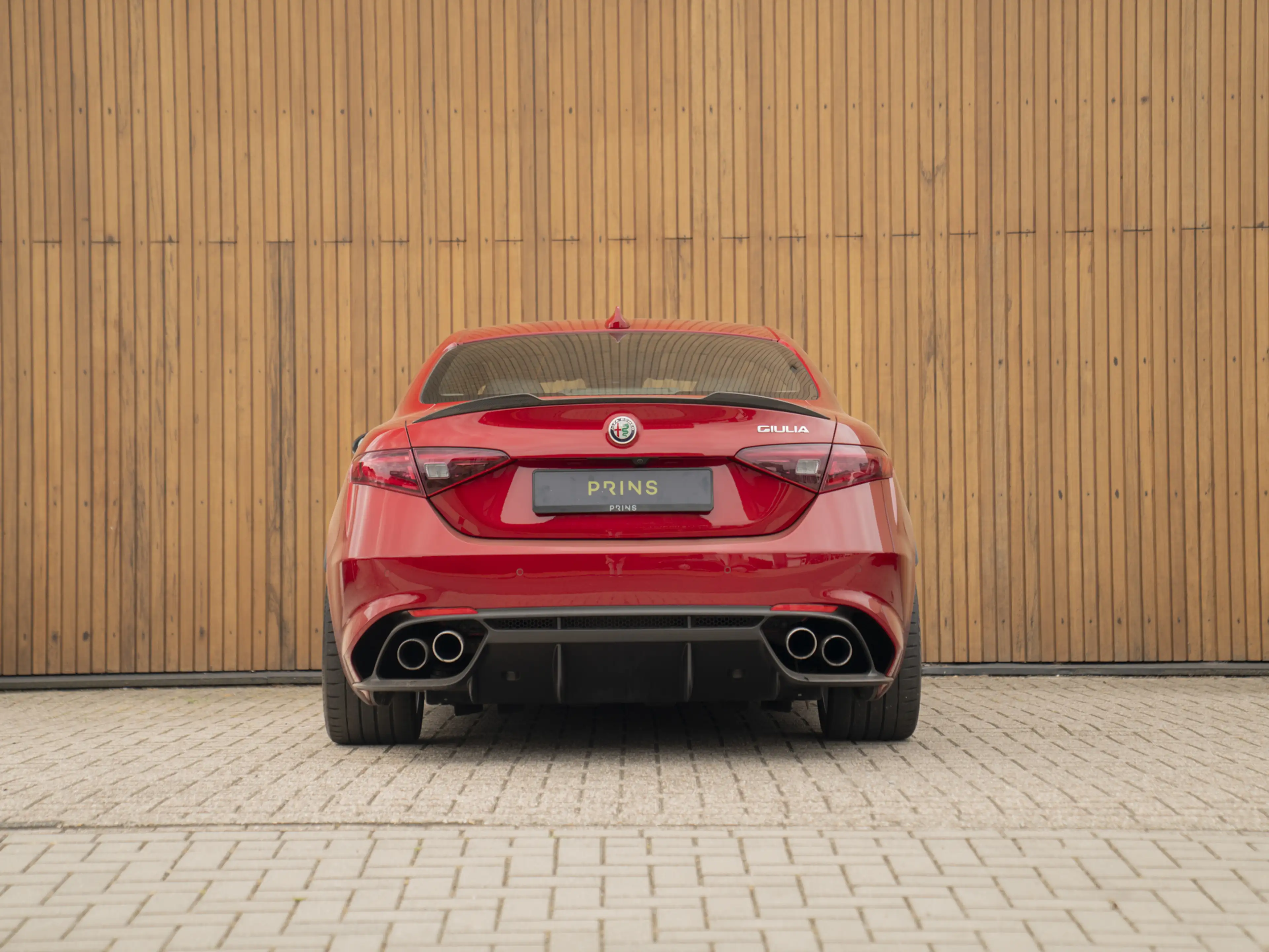 Alfa Romeo Giulia 2.9 V6 Quadrifoglio | Manual! — photo 5