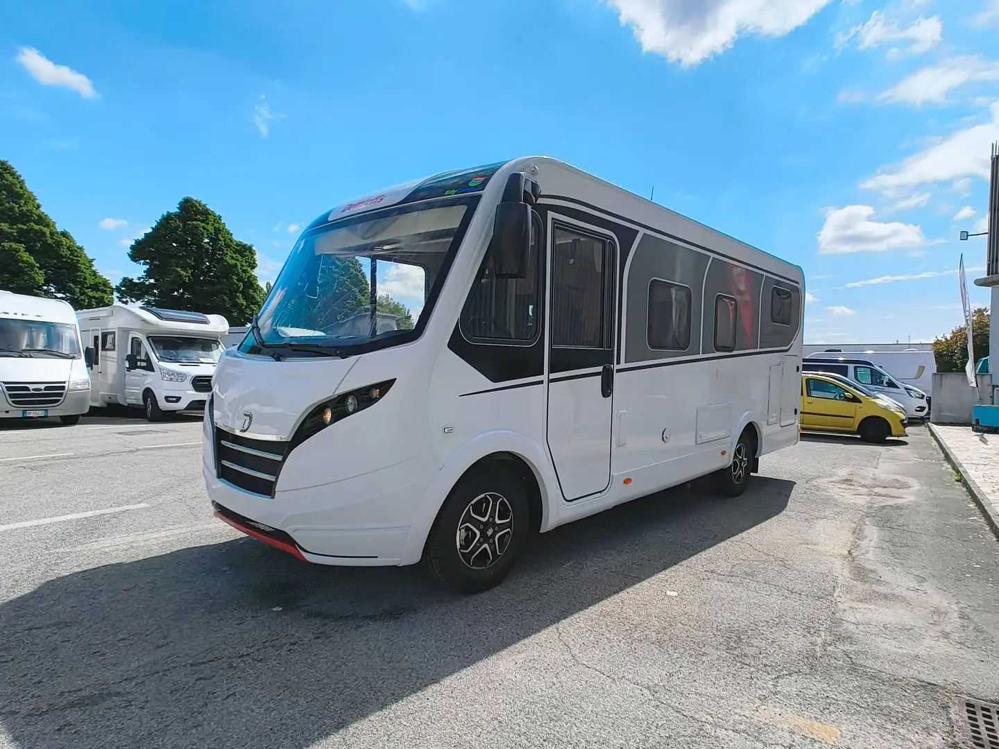 Dethleffs GLOBEBUS I004 letti gemelli Weiß - 2