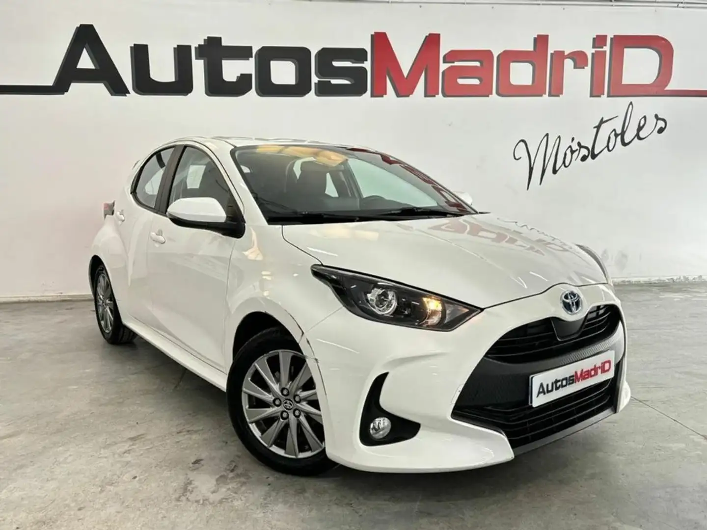 Toyota Yaris 1.5 120H Active Tech Jaune - 1