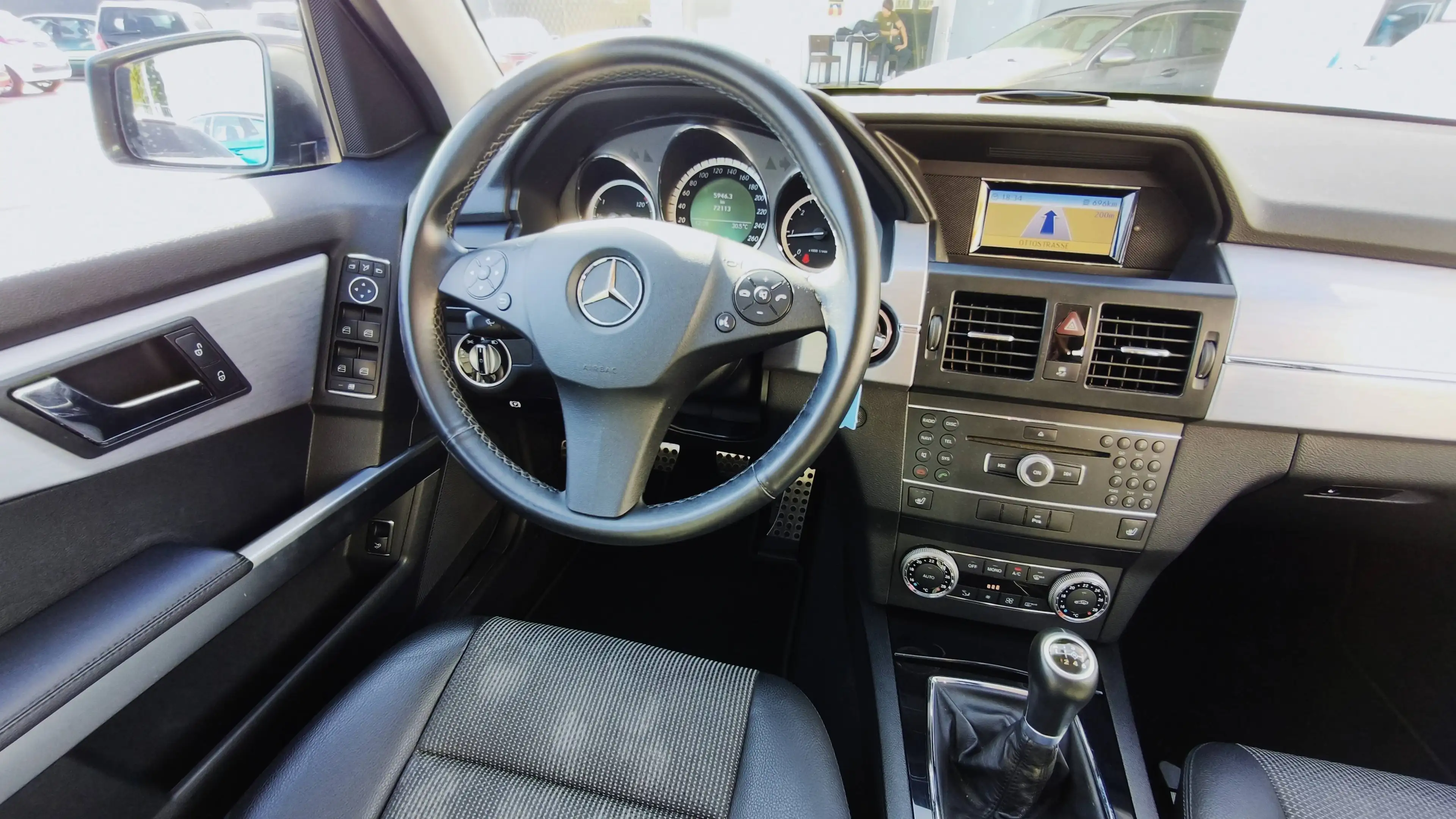 Mercedes-Benz GLK 200 TÜV Neu Navi Einparkhilfe Klima Scheckheft — photo 4
