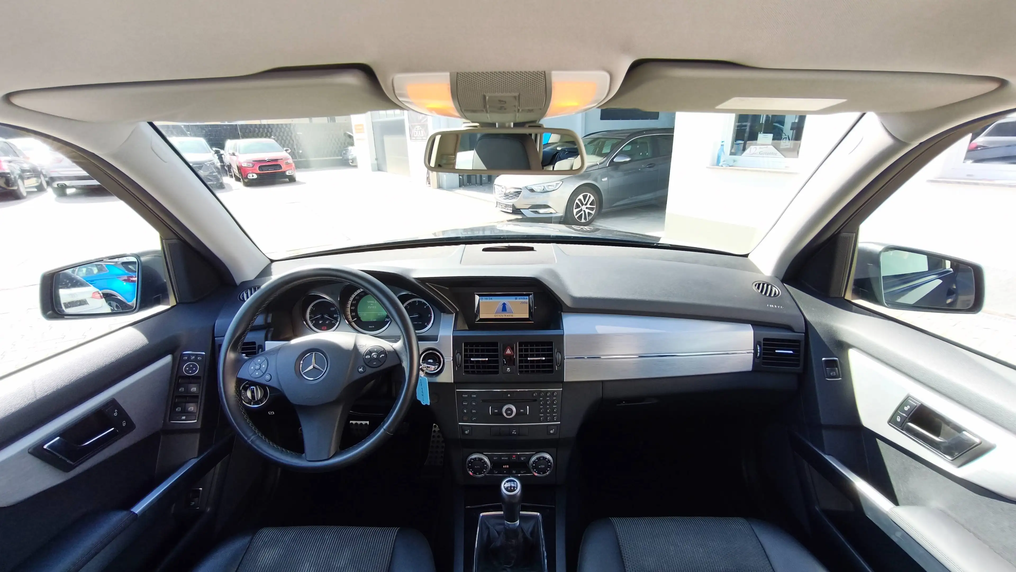Mercedes-Benz GLK 200 TÜV Neu Navi Einparkhilfe Klima Scheckheft — photo 3