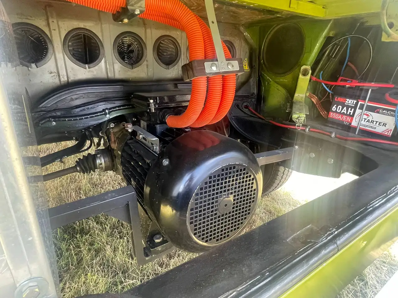 Volkswagen T2 Westfalia E-Buzz, foto 11